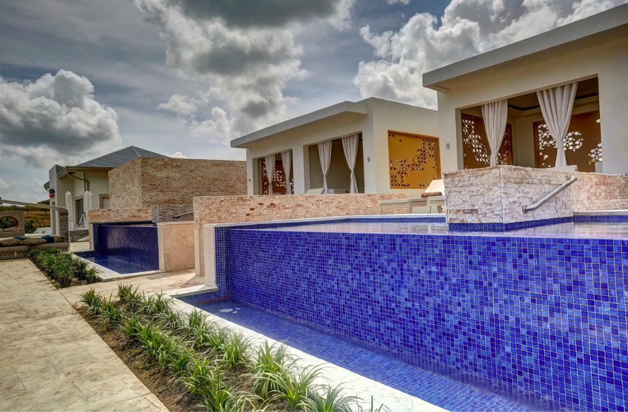 Royalton Antigua, An Autograph Collection All-Inclusive Resort Five Islands Village Luaran gambar